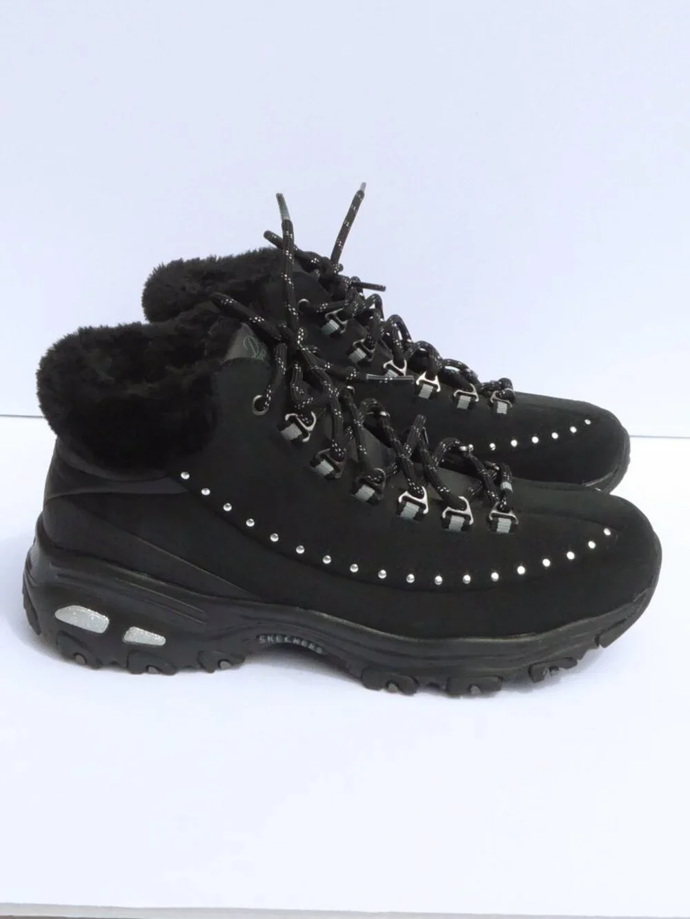 Skechers d'lites black and silver faux fur trim lace up high top sneakers 8.5